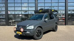 Zwart Gebruikt 2003 Mercedes ML270 SUV | € 4.500 (Duur)