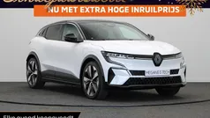 Wit Nieuw 2025 Renault Megane E-Tech Komfort Hatchback | € 36.840 (Eerlijke prijs)