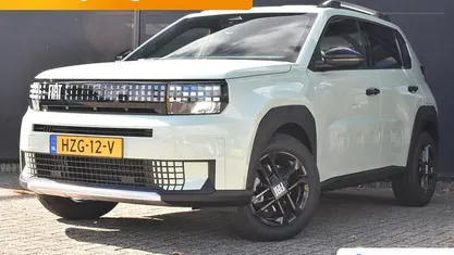 Occasion 2025 Fiat Grande Panda Icon Hatchback | € 24.895 (Eerlijke prijs)