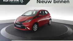 Gebruikt 2017 Toyota Aygo X-play Hatchback | € 8.350 (Eerlijke prijs)