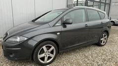 Grijs Gebruikt 2010 Seat Altea XL Style MPV | € 1.850 (Goede deal)