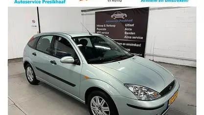 Occasion 2004 Ford Focus Futura Hatchback | € 2.495 (Eerlijke prijs)