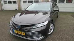 Gebruikt 2019 Toyota Camry Premium Sedan | € 29.500 (Eerlijke prijs)