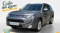 Titanium grey m Gebruikt 2013 Mitsubishi Outlander P-HEV Instyle SUV | € 13.745 (Eerlijke prijs)