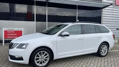 Occasion 2018 Skoda Octavia Business Line Stationwagen | € 14.450 (Eerlijke prijs)