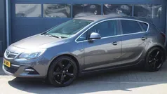 Grijs Gebruikt 2011 Opel Astra Hatchback | € 5.950 (Eerlijke prijs)