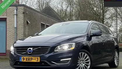 Blauw Gebruikt 2014 Volvo V60 Stationwagen | € 6.999 (Super prijs)