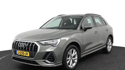 Grijs Gebruikt 2019 Audi Q3 Basis SUV | € 28.795 (Eerlijke prijs)