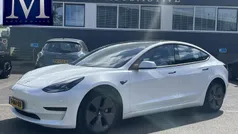 Wit Gebruikt 2021 Tesla Model 3 Standard Range Sedan | € 24.899 (Eerlijke prijs)
