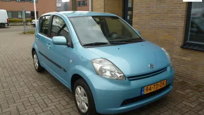 Occasion Daihatsu Sirion 69 PK (50 kW) 2006 Blauw Hatchback