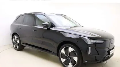 Zwart Gebruikt 2024 Volvo EX90 Performance SUV | € 88.800 (Eerlijke prijs)