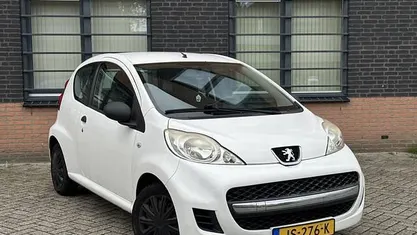 Wit Gebruikt 2011 Peugeot 107 Hatchback | € 2.250 (Goede deal)