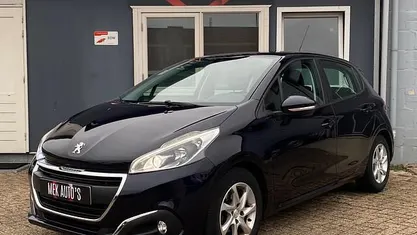 Blauw Gebruikt 2017 Peugeot 208 Hatchback | € 6.944 (Eerlijke prijs)