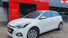 Wit passagiersairbag Gebruikt 2019 Hyundai i20 Classic Hatchback | € 12.950 (Eerlijke prijs)