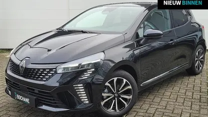 Zwart Nieuw 2025 Renault Clio V Techno Hatchback | € 26.745 (Eerlijke prijs)