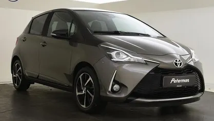 Grijs Gebruikt 2020 Toyota Yaris Hatchback | € 17.499 (Eerlijke prijs)