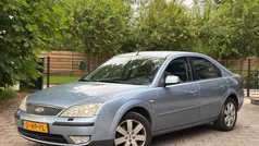 Grijs Gebruikt 2004 Ford Mondeo Hatchback | € 800 (Eerlijke prijs)