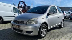 Grijs Gebruikt 2003 Toyota Yaris Sol Hatchback | € 1.999 (Eerlijke prijs)