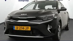 Zwart Gebruikt 2023 Kia Stonic 2 SUV | € 22.450 (Eerlijke prijs)
