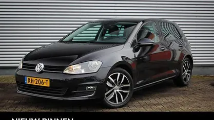 Occasion 2016 VW Golf VII Highline Hatchback | € 10.995 (Goede deal)