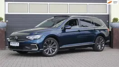 Blauw Gebruikt 2022 VW Passat Business Stationwagen | € 21.900 (Goede deal)