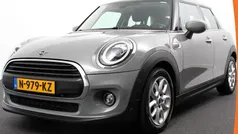 Gebruikt 2020 Mini ONE Pepper Hatchback | € 19.790 (Eerlijke prijs)
