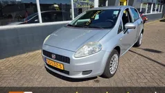 Grijs Gebruikt 2010 Fiat Grande Punto Hatchback | € 2.440 (Eerlijke prijs)