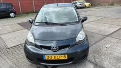 Grijs Gebruikt 2010 Toyota Aygo Comfort Hatchback | € 2.299 (Eerlijke prijs)