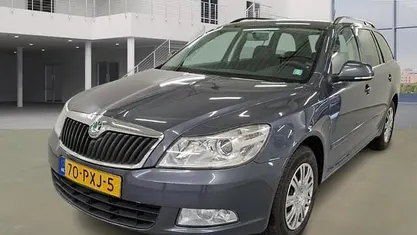Occasion 2011 Skoda Octavia Ambition Stationwagen | € 2.250 (Eerlijke prijs)