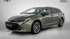 Groen Gebruikt 2024 Toyota Corolla Hybrid Stationwagen | € 29.450 (Eerlijke prijs)