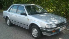 Grijs Gebruikt 1988 Mazda 323 Sedan | € 1.675