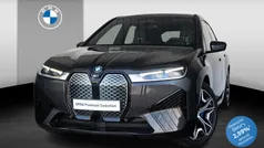 Grijs Gebruikt 2022 BMW iX Performance SUV | € 52.450 (Eerlijke prijs)
