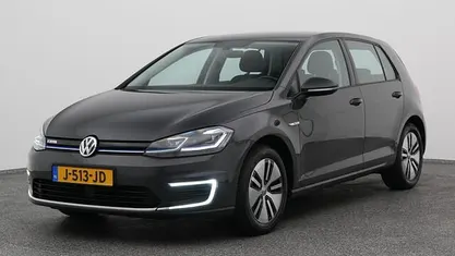Occasion 2020 VW e-Golf Hatchback | € 12.400 (Super prijs)