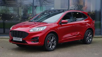 Occasion Ford Kuga ST-Line 225 PK (165 kW) 2023 Rood (metallic) SUV
