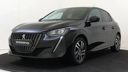 Zwart (metallic) Occasion 2021 Peugeot 208 Allure Hatchback | € 16.925 (Eerlijke prijs)
