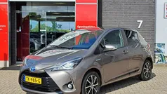 Gebruikt 2018 Toyota Yaris Hybrid Design Hatchback | € 15.400 (Eerlijke prijs)