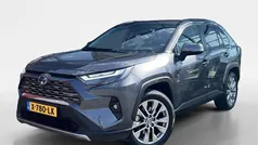 Grijs Gebruikt 2023 Toyota RAV4 Executive SUV | € 42.499 (Eerlijke prijs)