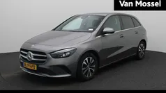 Gebruikt 2022 Mercedes B180 Business MPV | € 27.900 (Eerlijke prijs)