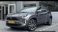Grijs Gebruikt 2022 Toyota Yaris Cross SUV | € 27.250 (Eerlijke prijs)