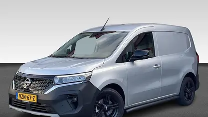 Highlight grey metallic (grijs metallic) Gebruikt 2023 Nissan Townstar Tekna Van | € 21.930 (Eerlijke prijs)