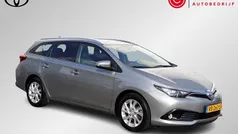 Gebruikt 2017 Toyota Auris Touring Sports Stationwagen | € 13.999 (Eerlijke prijs)