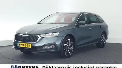 Occasion Skoda Octavia Business Line 204 PK (150 kW) 2022 Grijs Stationwagen