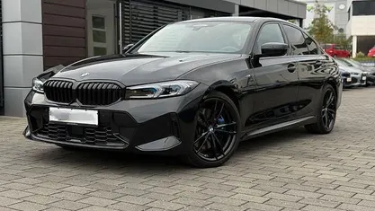 Gebruikt 2024 BMW 320 M Sport Sedan | € 57.600 (Eerlijke prijs)