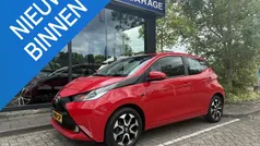 Rood Gebruikt 2018 Toyota Aygo Hatchback | € 13.250 (Eerlijke prijs)