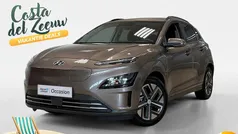 Bruin Gebruikt 2023 Hyundai Kona SUV | € 26.950 (Eerlijke prijs)