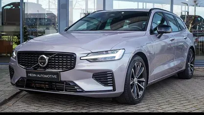Occasion Volvo V60 Plus 349 PK (256 kW) 2025 Grijs Stationwagen