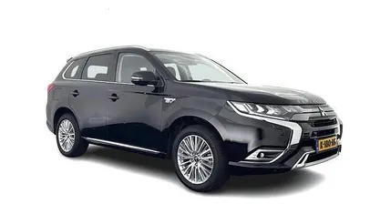 Occasion 2021 Mitsubishi Outlander Intense SUV | € 17.745 (Super prijs)