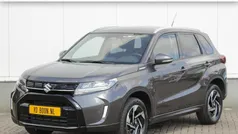 Gebruikt 2024 Suzuki Vitara Style SUV | € 27.795 (Eerlijke prijs)