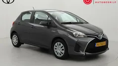 Gebruikt 2015 Toyota Yaris Hybrid Hatchback | € 10.999 (Eerlijke prijs)