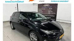 Zwart Gebruikt 2013 Toyota Auris Hatchback | € 9.995 (Eerlijke prijs)